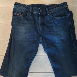 Diesel Blue Straight Jeans with Classic Denim Style